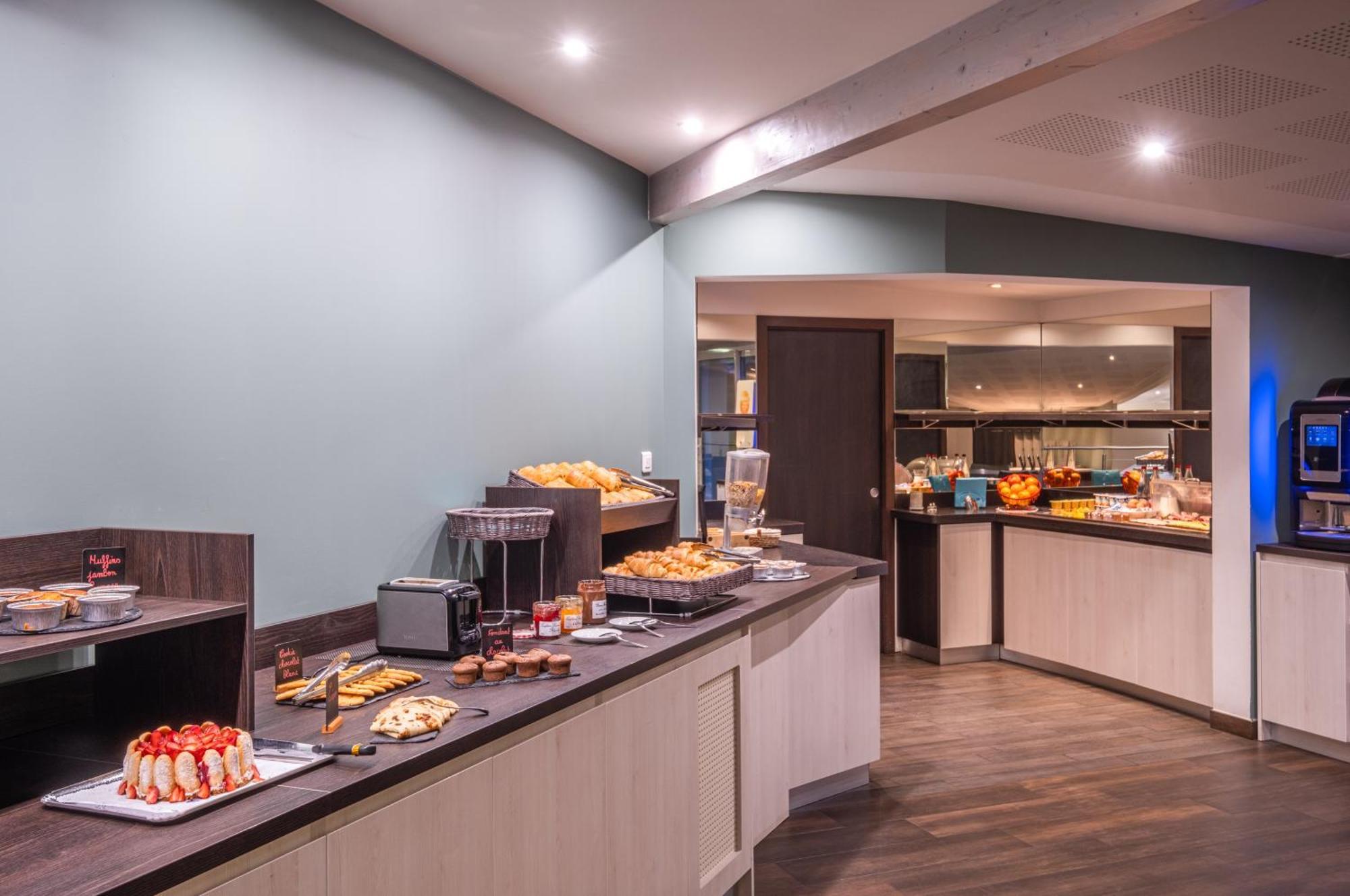 Charme Hotel, Montbeliard Sud Εξωτερικό φωτογραφία