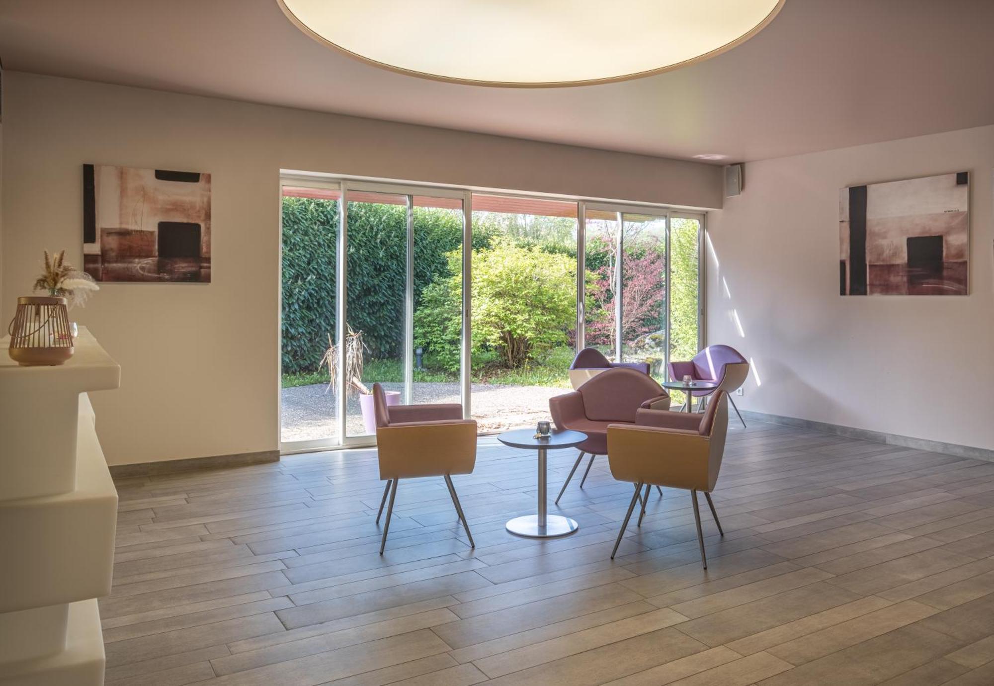 Charme Hotel, Montbeliard Sud Εξωτερικό φωτογραφία