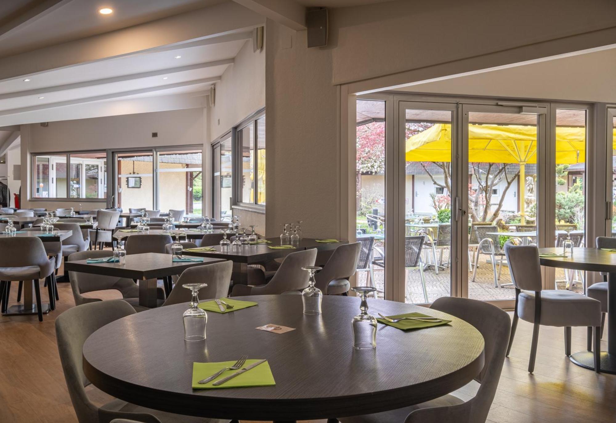 Charme Hotel, Montbeliard Sud Εξωτερικό φωτογραφία