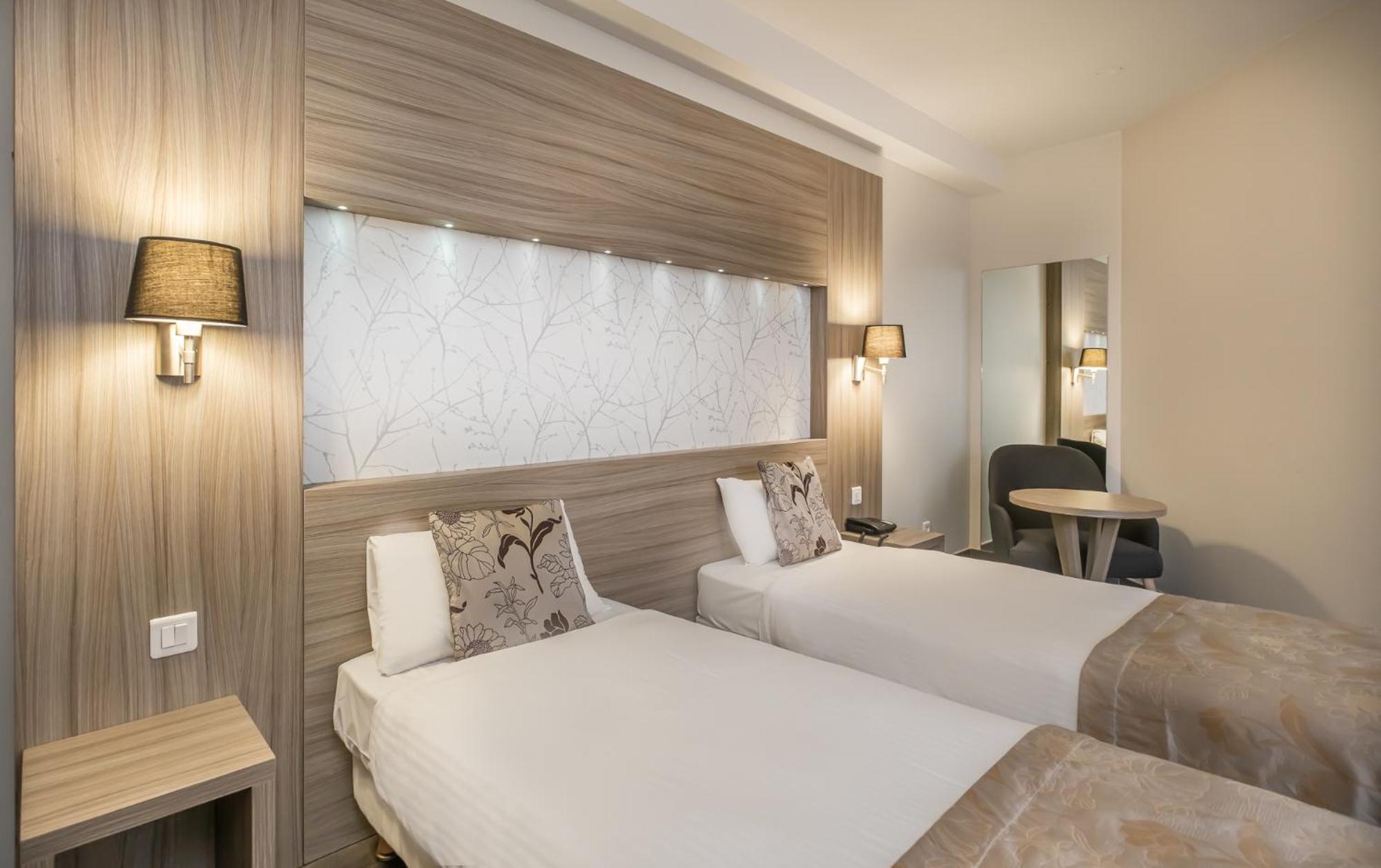 Charme Hotel, Montbeliard Sud Εξωτερικό φωτογραφία