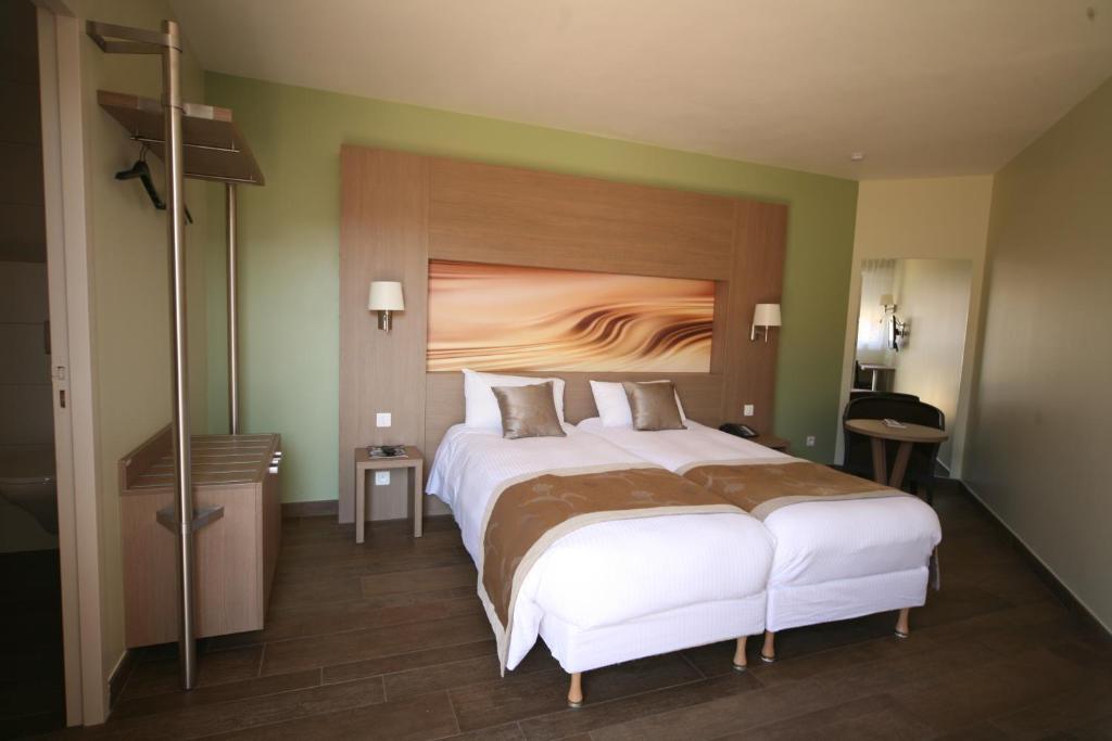 Charme Hotel, Montbeliard Sud Εξωτερικό φωτογραφία